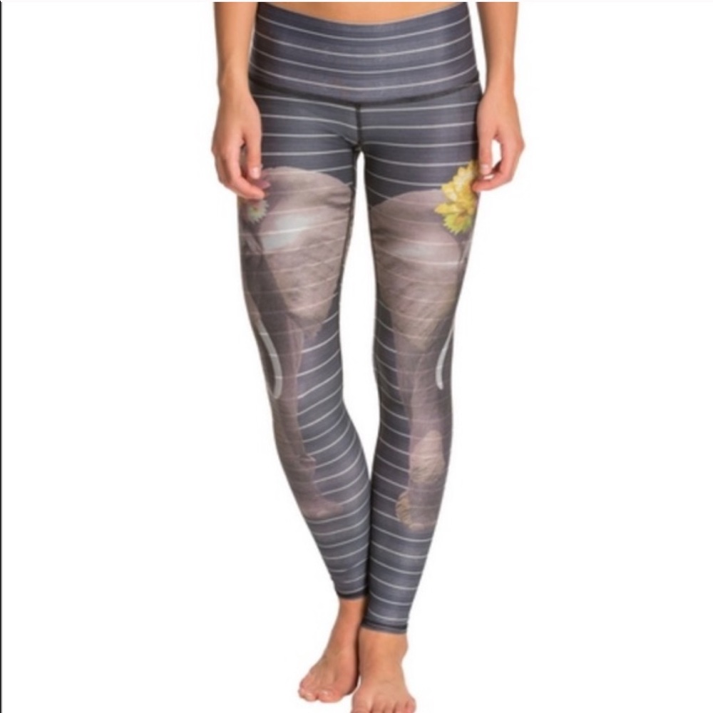 Love the Elephant Hot Pant Teeki